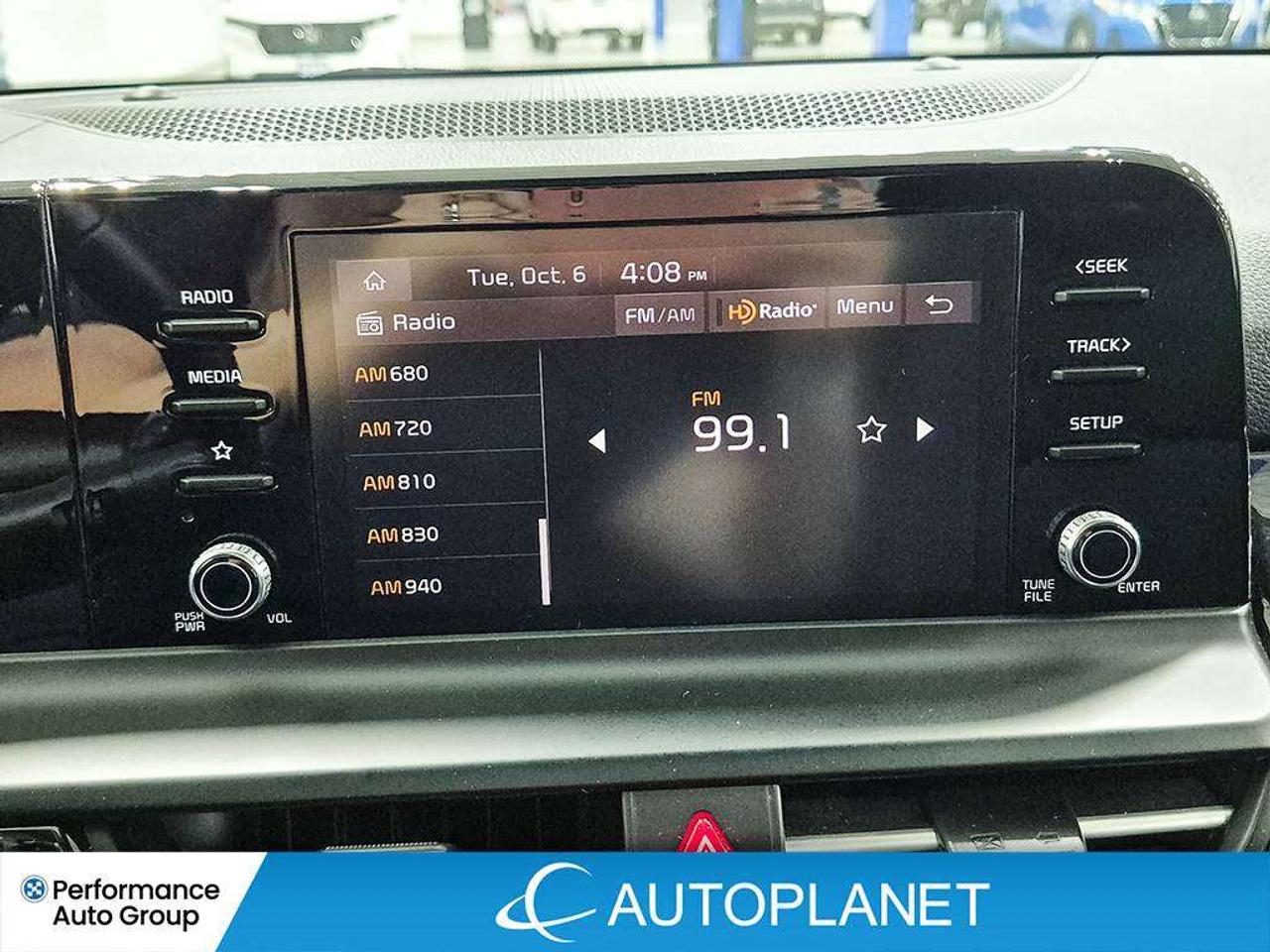 2024 Kia Seltos EX, Sunroof, Ventilated Seats, Back Up Cam! Photo