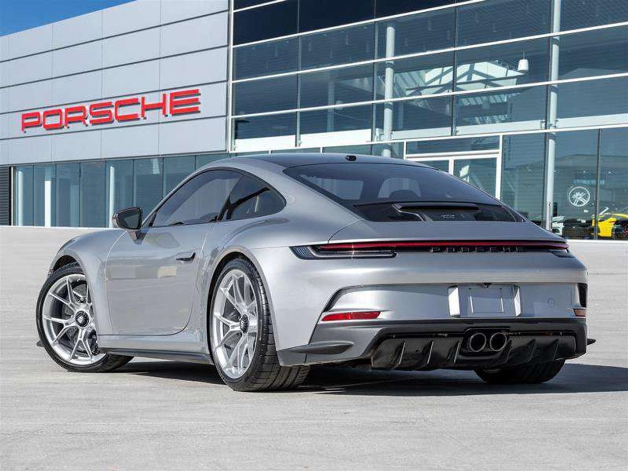 2024 Porsche 911 GT3 Coupe with Touring Package PCCB with Calipers in High Gloss Black LED-Matrix Design Headlights i Photo