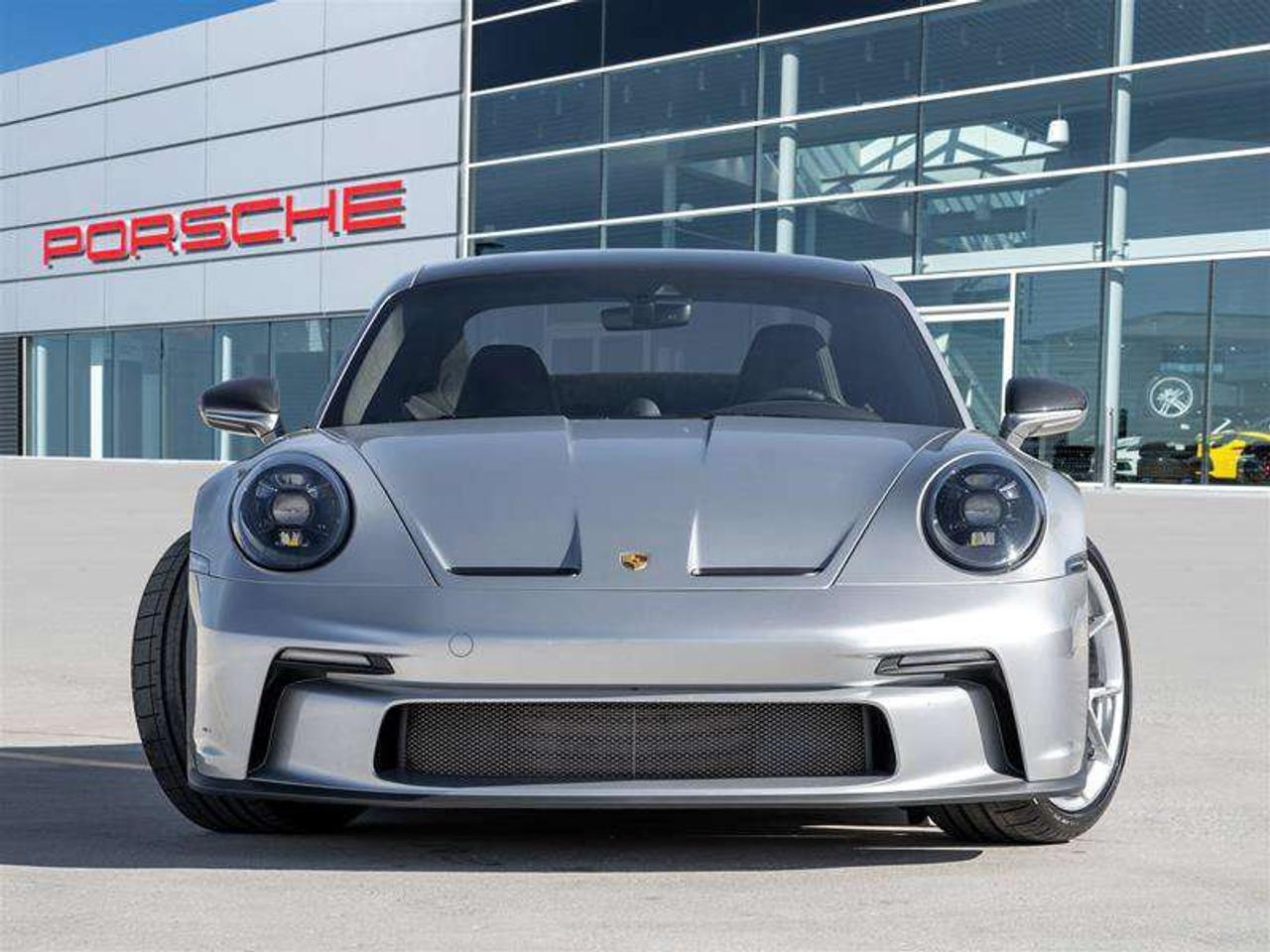 2024 Porsche 911 GT3 Coupe with Touring Package PCCB with Calipers in High Gloss Black LED-Matrix Design Headlights i Photo
