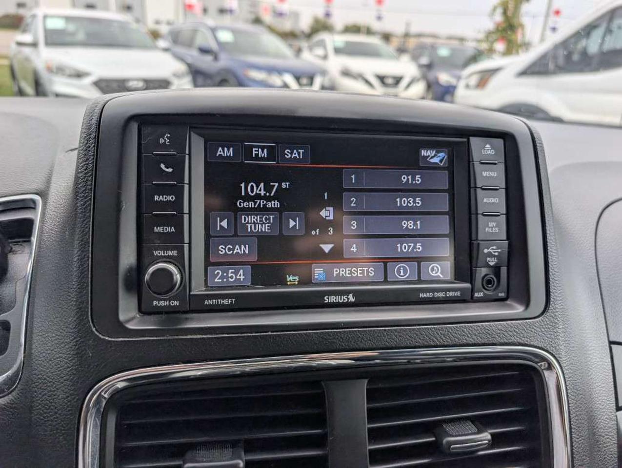 2017 Dodge Grand Caravan SXT Premium Plus NAV CAMERA RMT START Photo