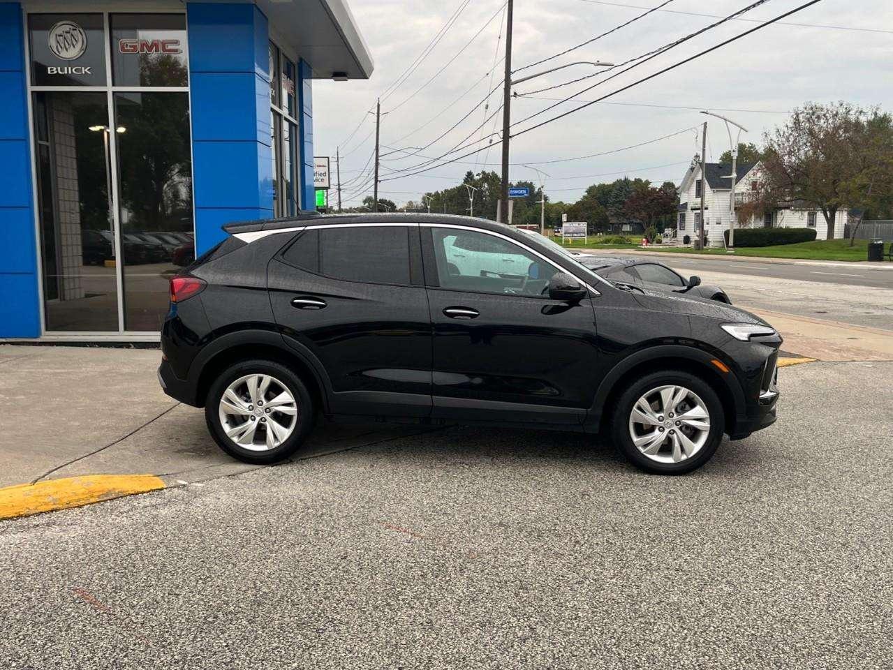 2025 Buick Encore PREFERRED CPO RATES APPLY!! Photo3