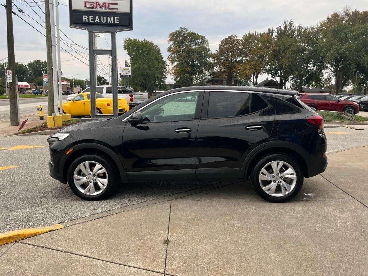 2025 Buick Encore PREFERRED CPO RATES APPLY!! Photo