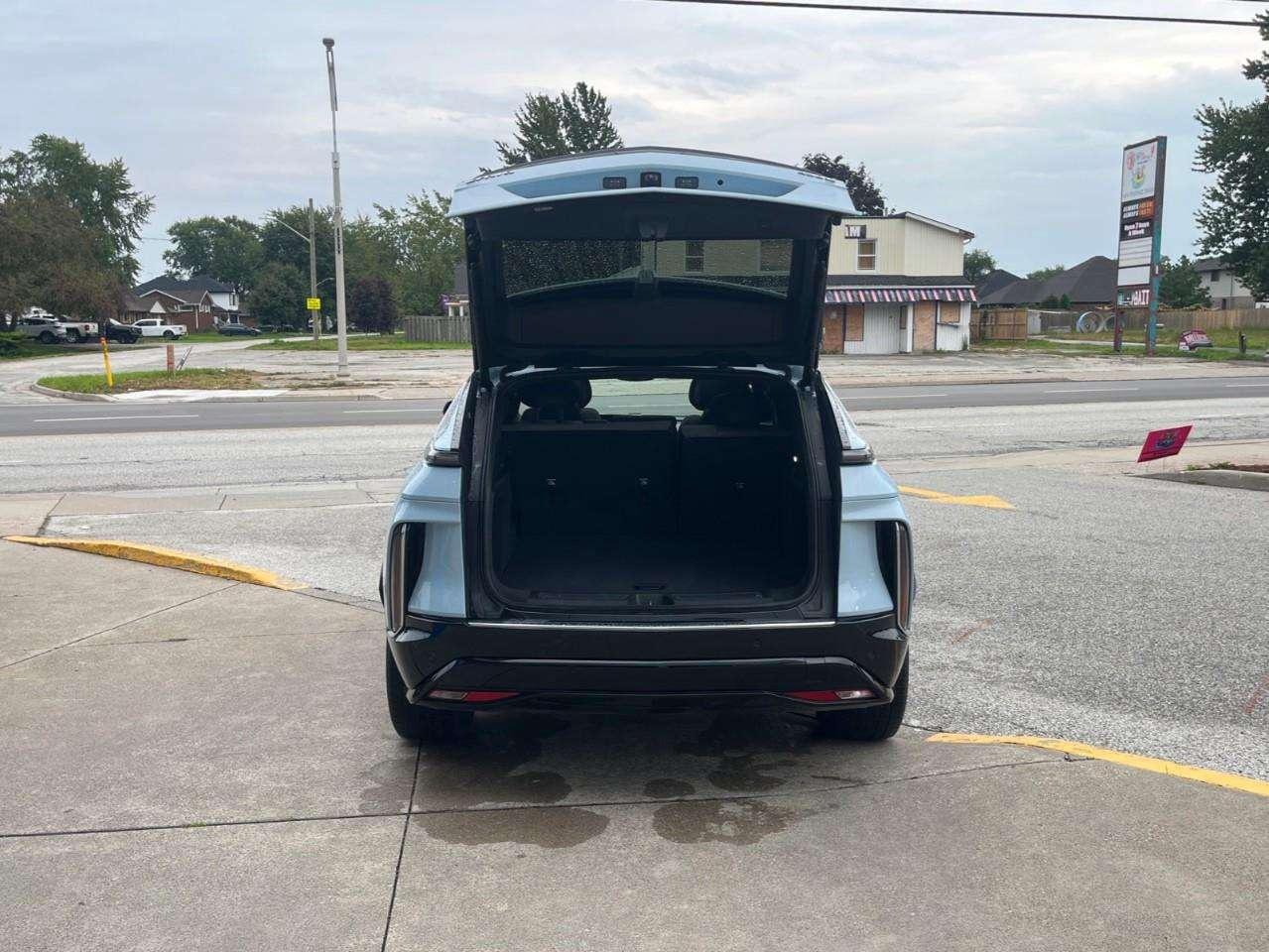 2024 Cadillac LYRIQ TECH ONE OWNER LOCAL TRADE Photo