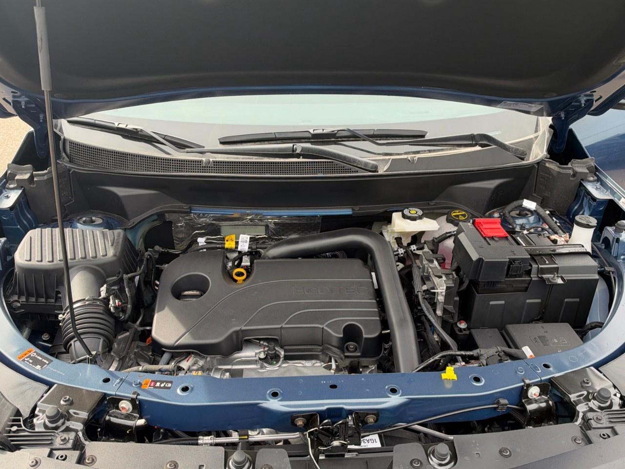 2027 Chevrolet Equinox AWD LT Photo