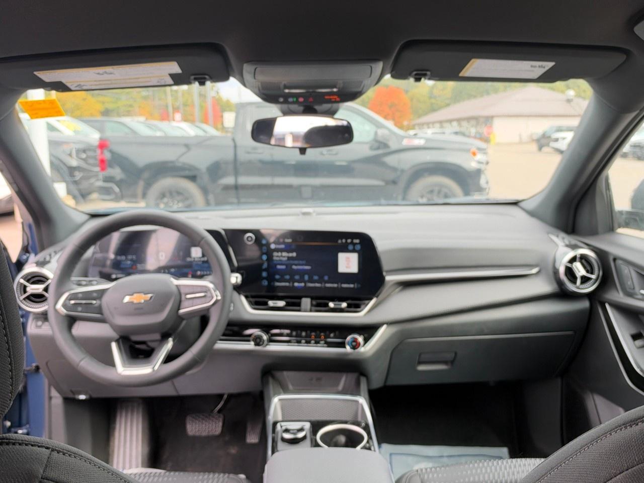 2027 Chevrolet Equinox AWD LT Photo