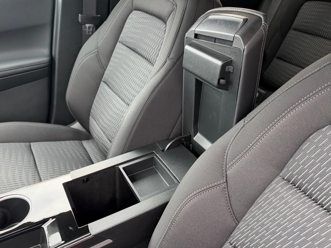 2027 Chevrolet Equinox AWD LT Photo