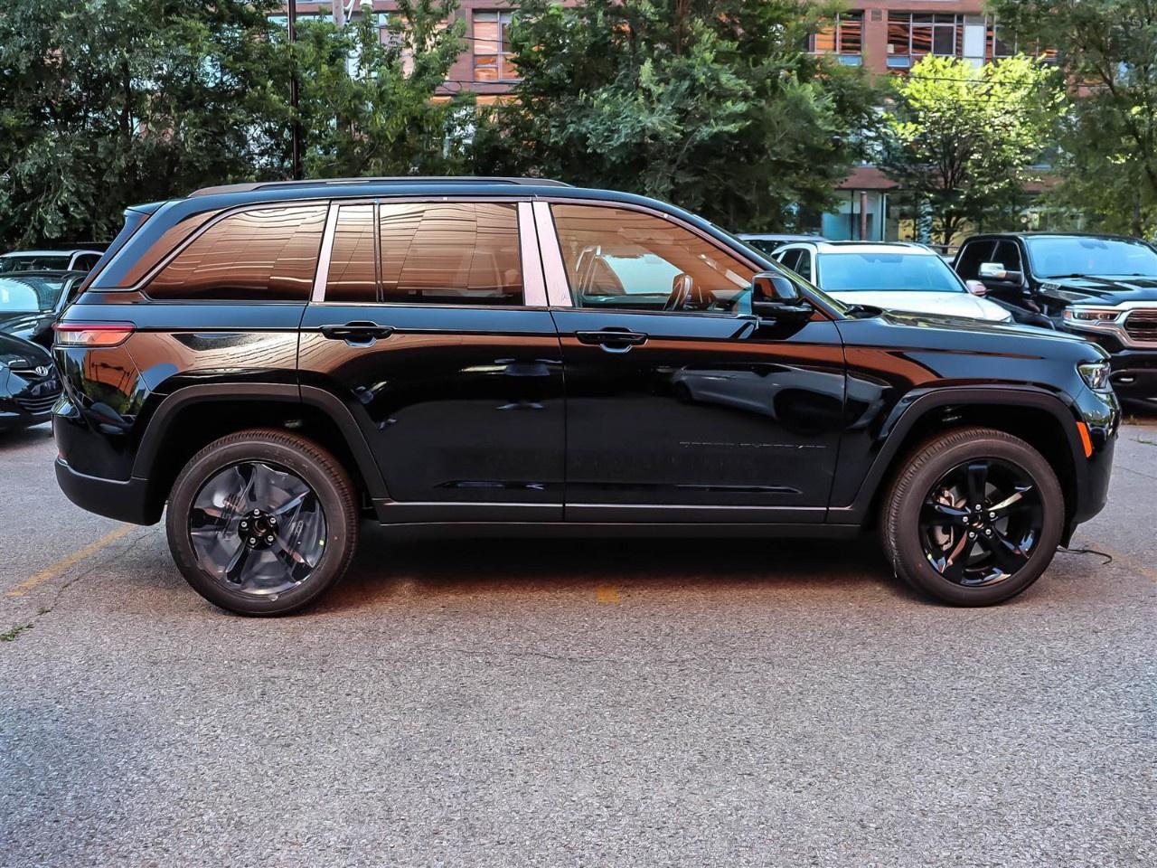 2026 Jeep Grand Cherokee  Photo