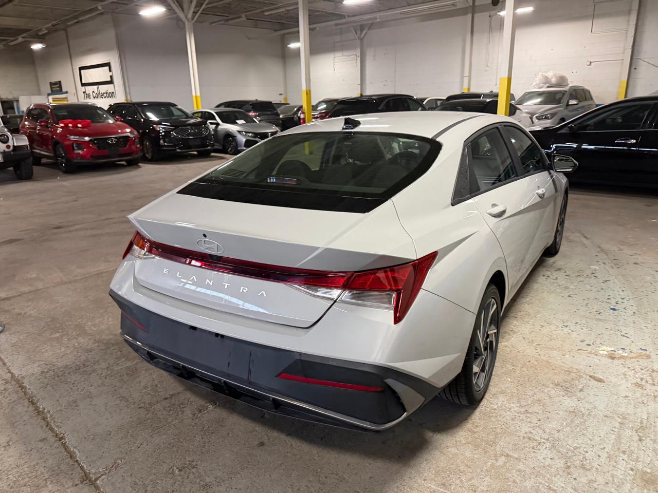 2025 Hyundai Elantra Preferred w/Tech Pkg 4dr Sedan Photo