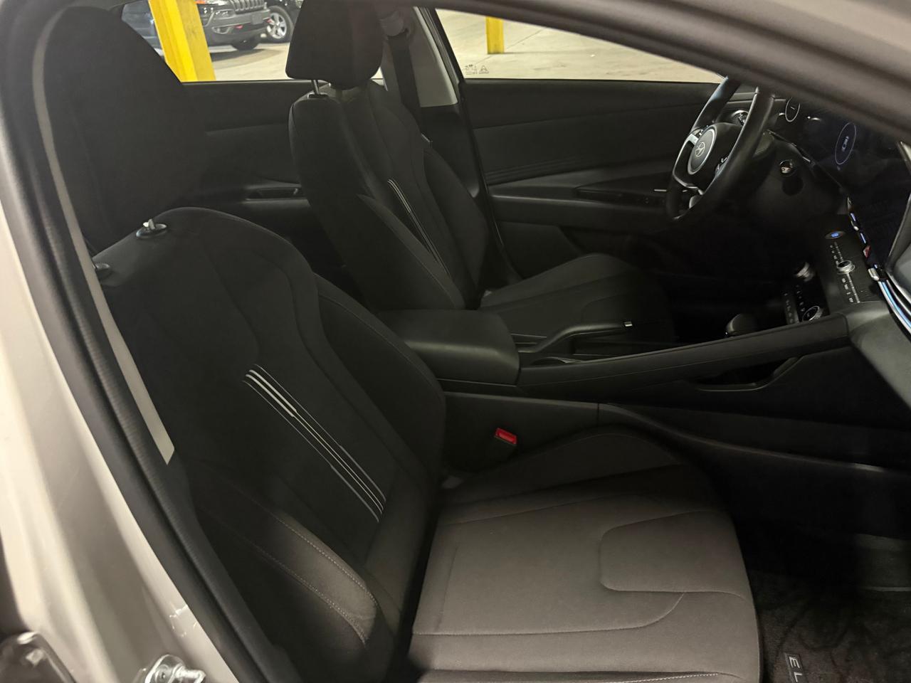 2025 Hyundai Elantra Preferred w/Tech Pkg 4dr Sedan Photo