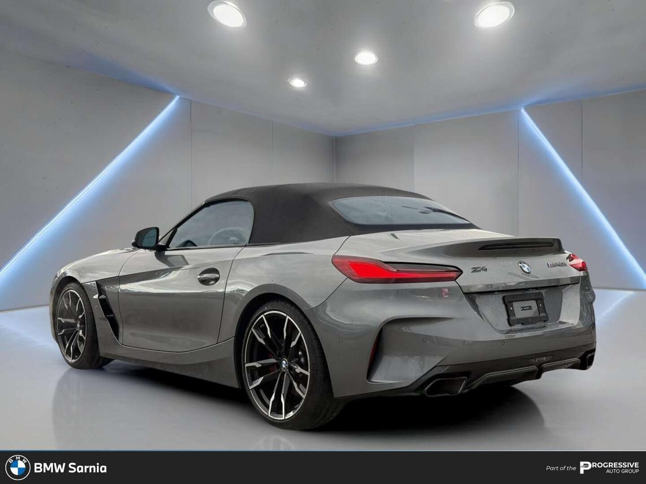 2026 BMW Z4 M40i Photo1