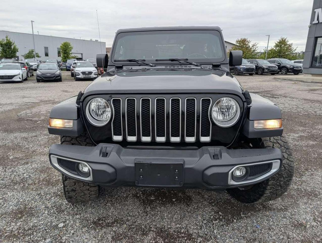 2020 Jeep Wrangler Unlimited Sahara Photo2