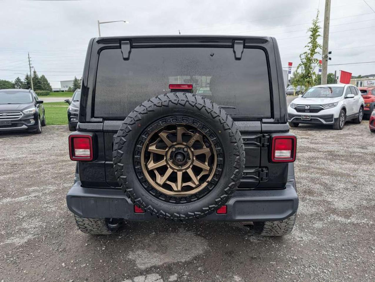 2020 Jeep Wrangler Unlimited Sahara Photo