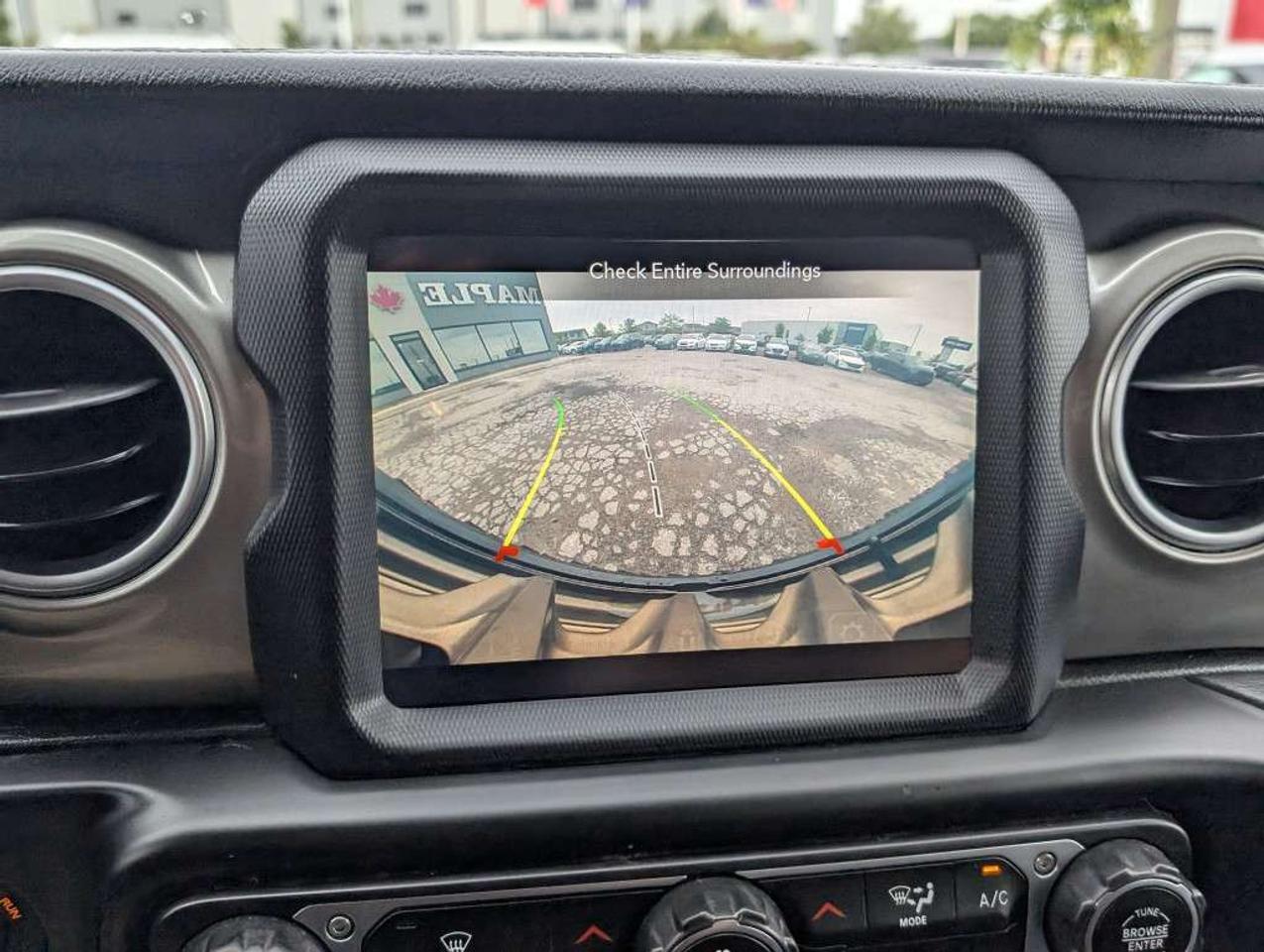2020 Jeep Wrangler Unlimited Sahara Photo