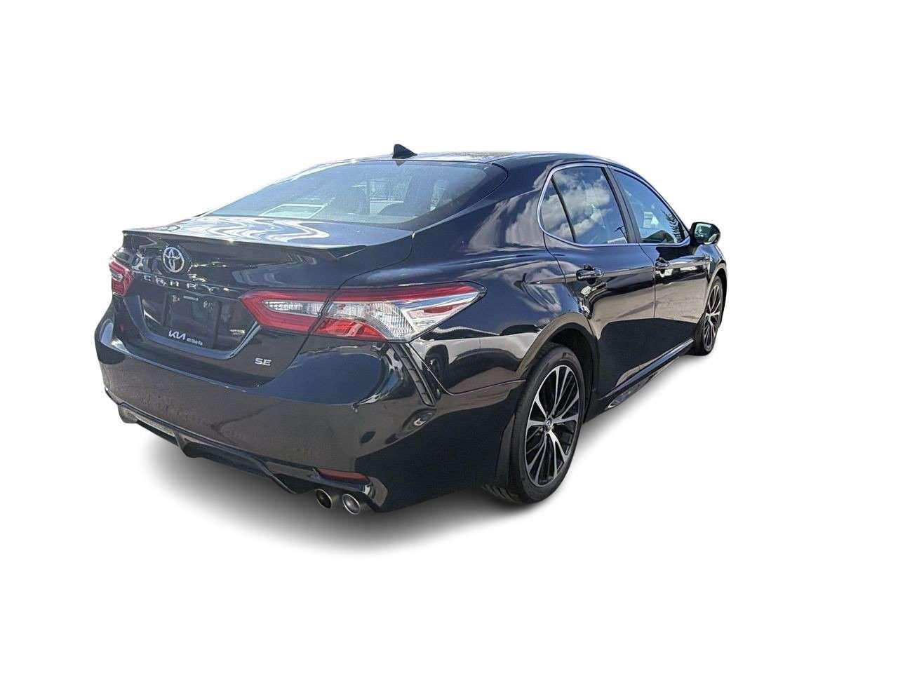 2018 Toyota Camry SE BACKUP CAM   WIRELESS PHONE CHARGER   DRIVE MODE SELECT Photo
