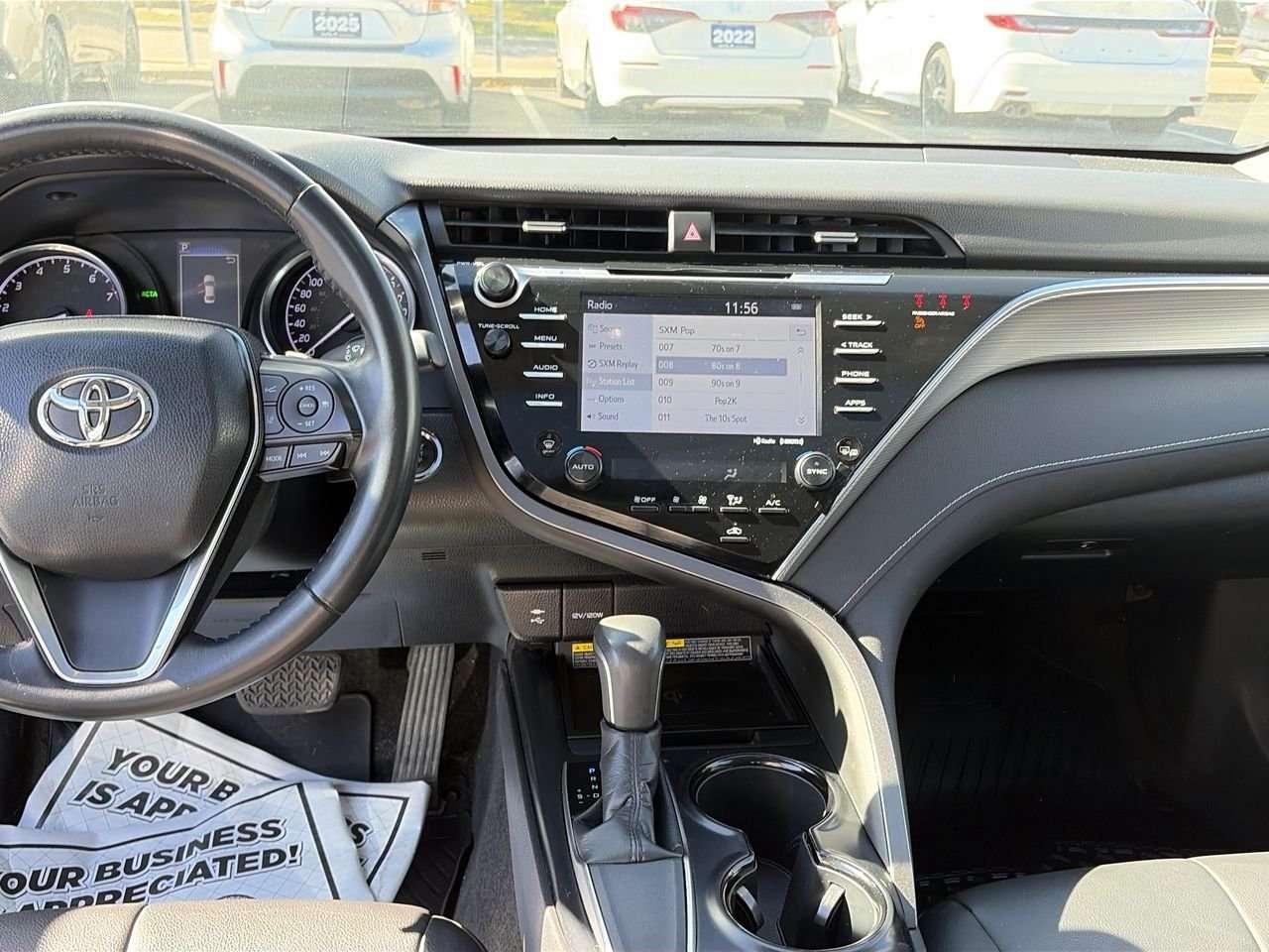 2018 Toyota Camry SE BACKUP CAM   WIRELESS PHONE CHARGER   DRIVE MODE SELECT Photo