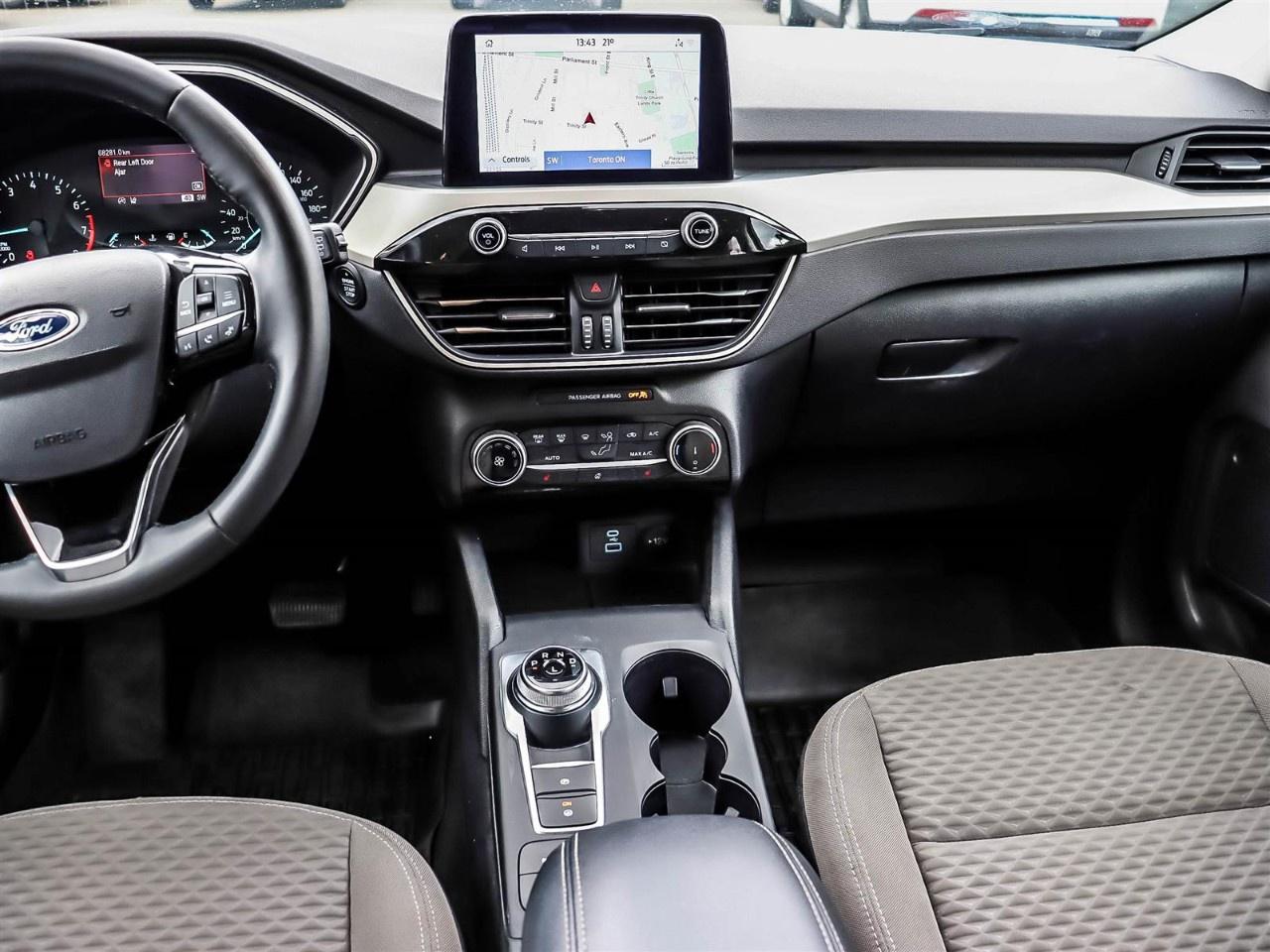 2022 Ford Escape SE AWD Photo