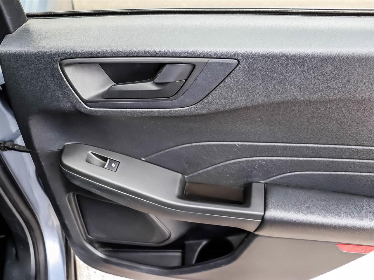 2022 Ford Escape SE AWD Photo