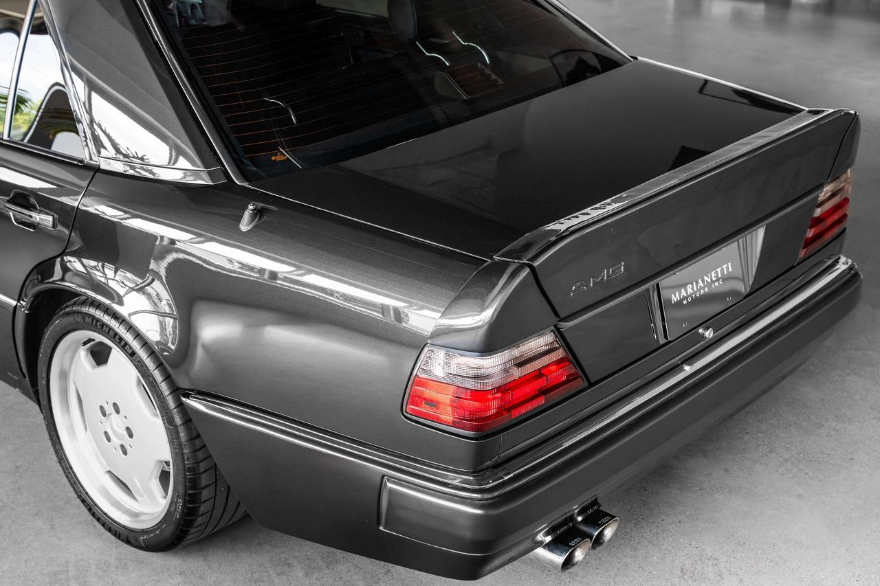 1993 Mercedes-Benz 500 Renntech Photo