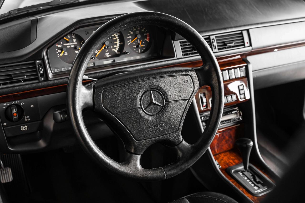 1993 Mercedes-Benz 500 Renntech Photo