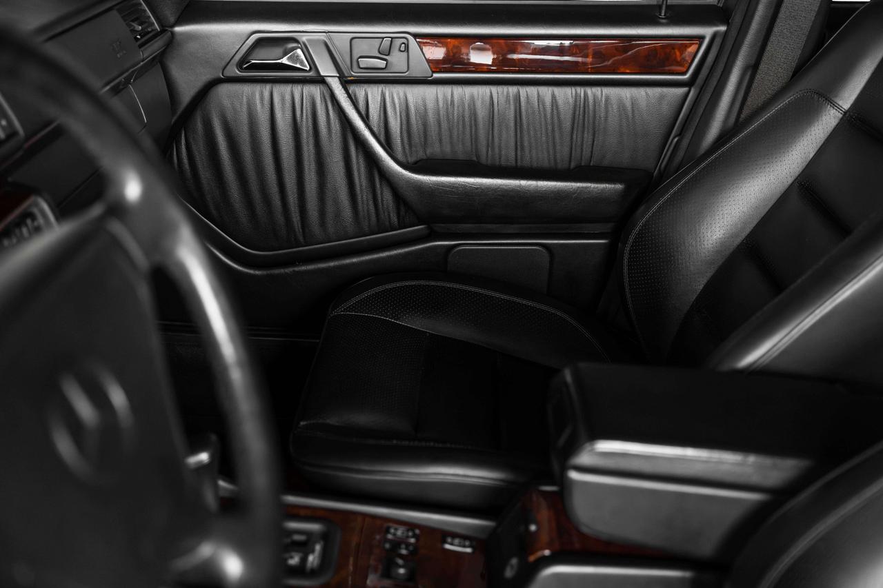 1993 Mercedes-Benz 500 Renntech Photo