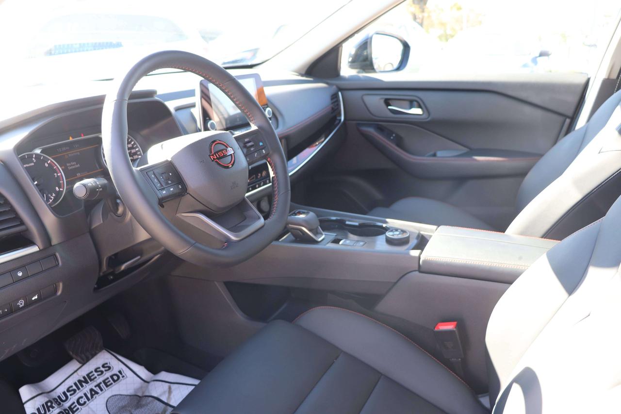 2026 Nissan Rogue Rock Creek Moonroof 360CAM Leatherette RemoteStart Photo