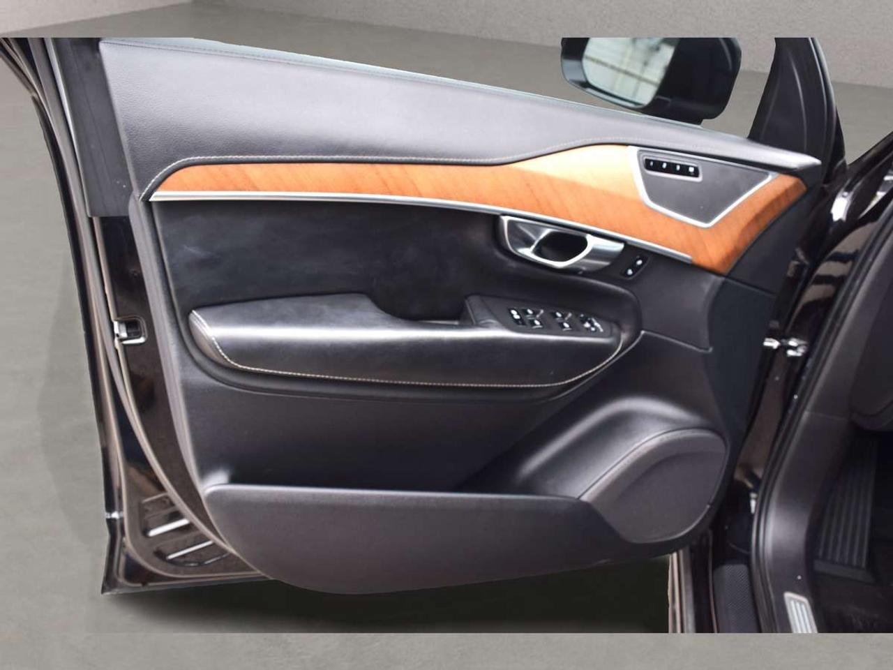 2019 Volvo XC90 Inscription AWD Loaded Photo
