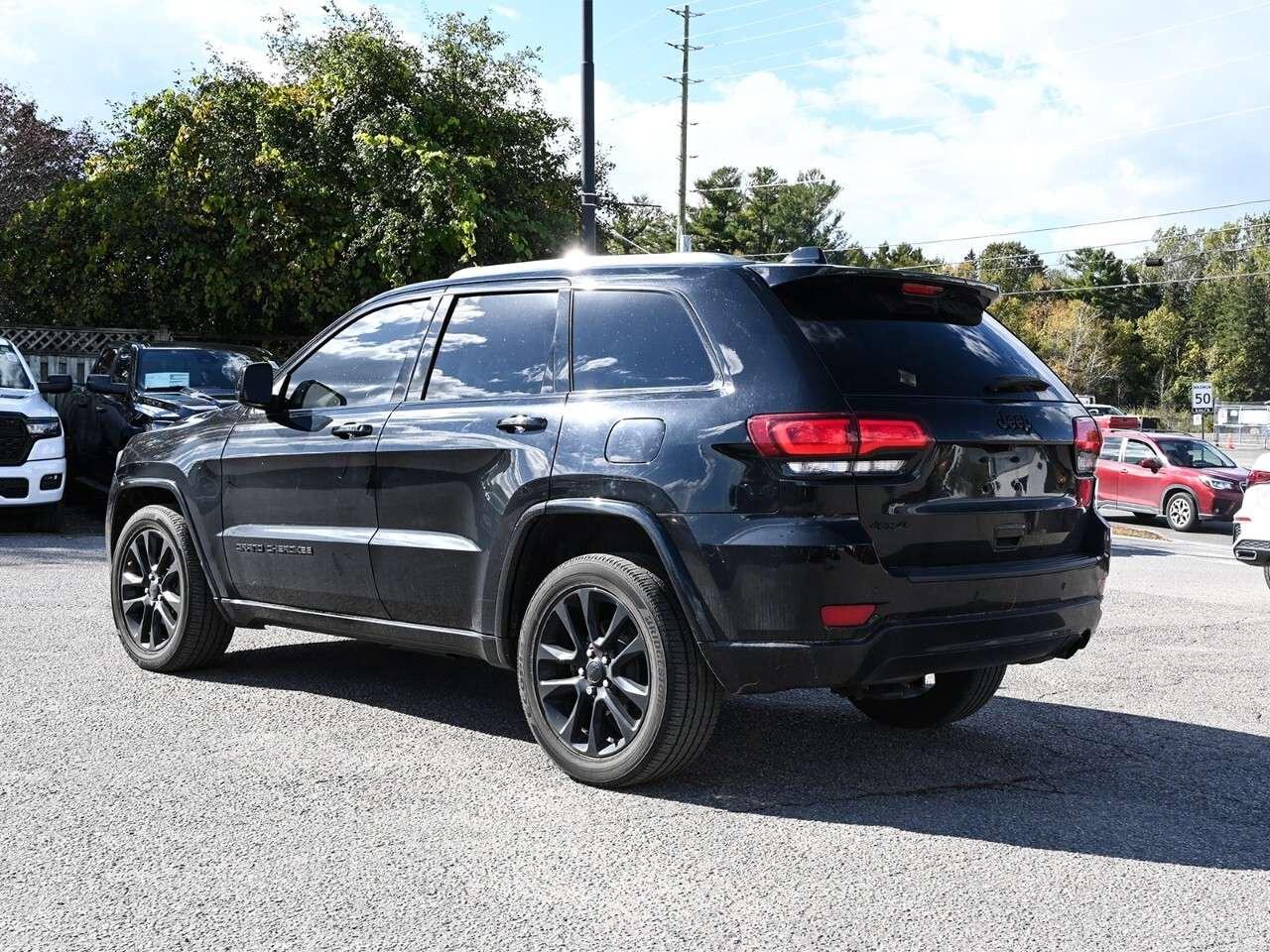 2020 Jeep Grand Cherokee ALTITUDE 4X4 Photo