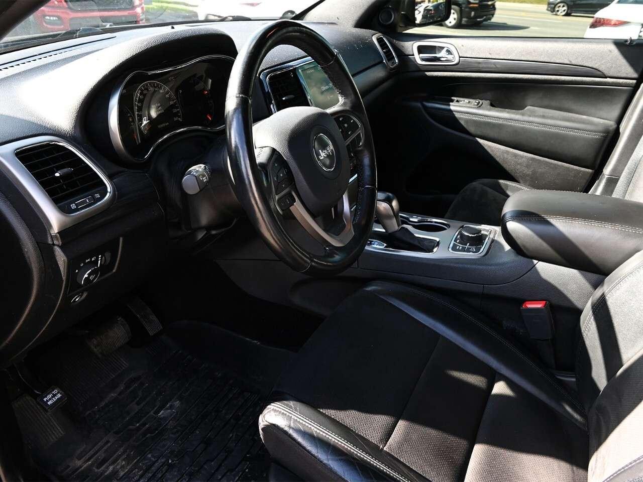 2020 Jeep Grand Cherokee ALTITUDE 4X4 Photo