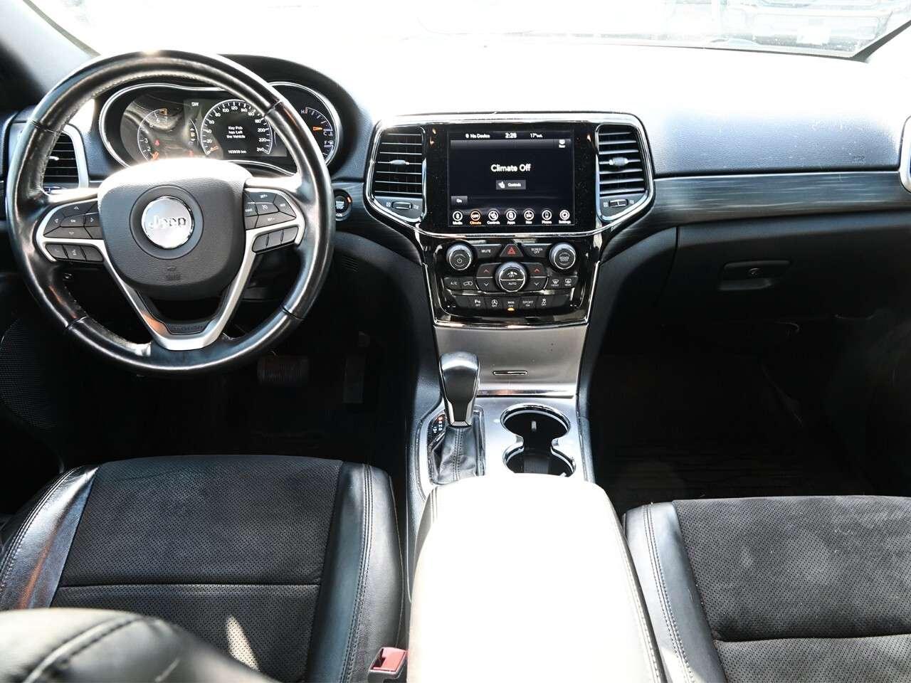 2020 Jeep Grand Cherokee ALTITUDE 4X4 Photo