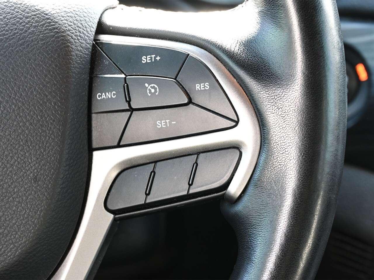 2020 Jeep Grand Cherokee ALTITUDE 4X4 Photo