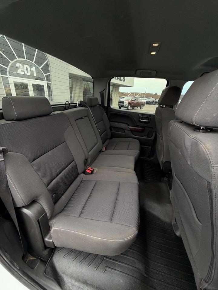 2018 GMC Sierra 1500 4WD Crew Cab 143.5 SLE Photo