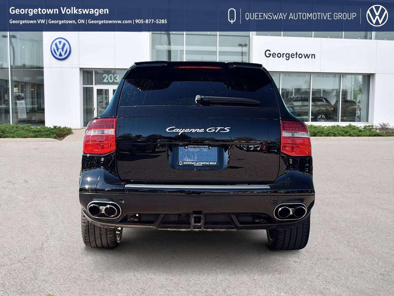 2010 Porsche Cayenne GTS Photo