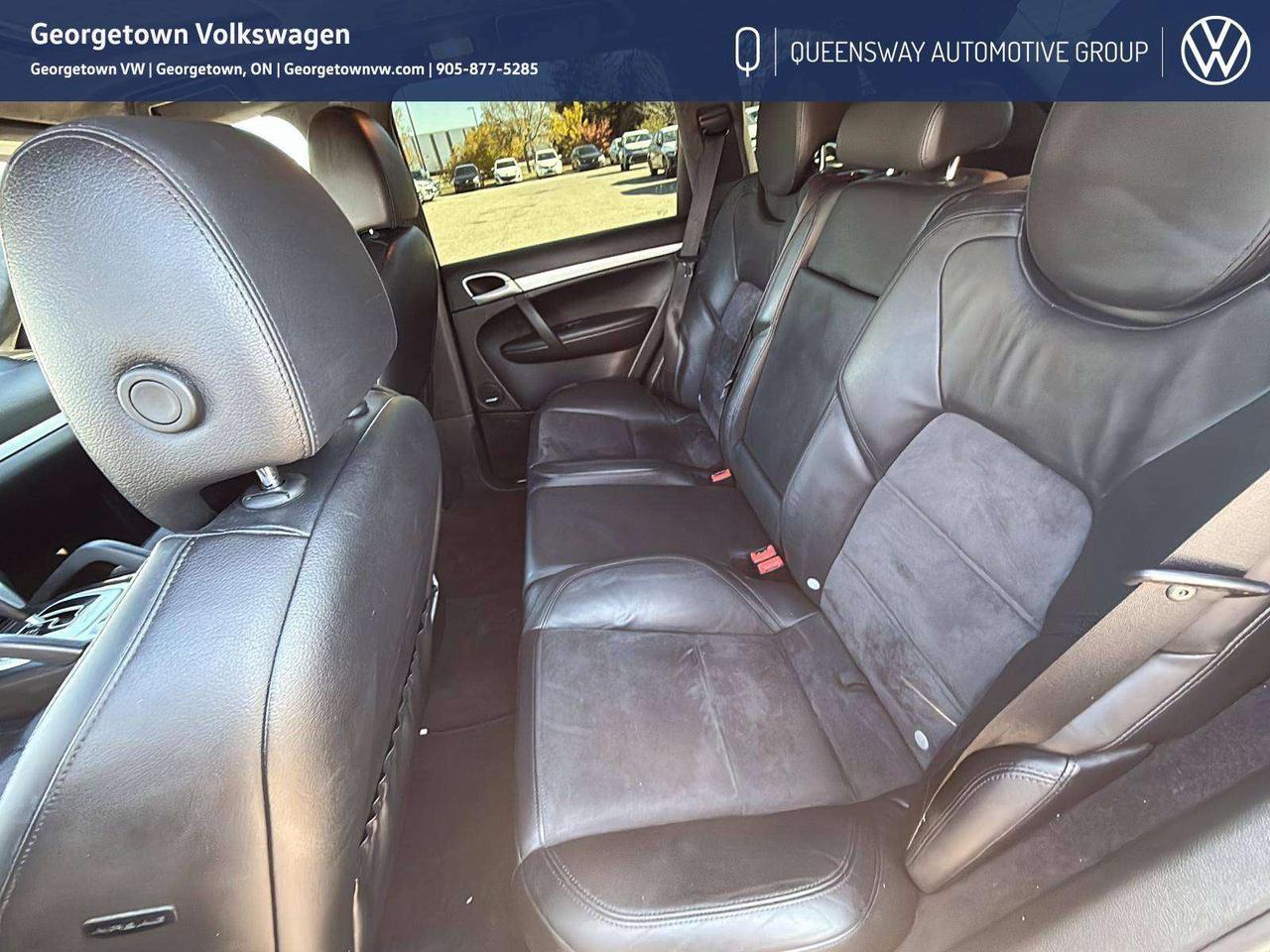 2010 Porsche Cayenne GTS Photo
