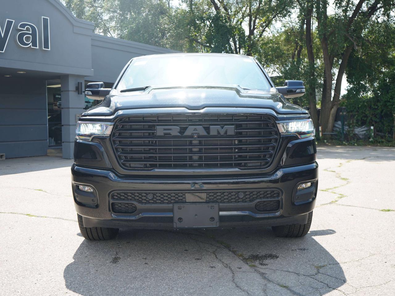 2026 RAM 1500 SPORT LEVEL EQUIPMENT, DUAL SUNROOF Photo3