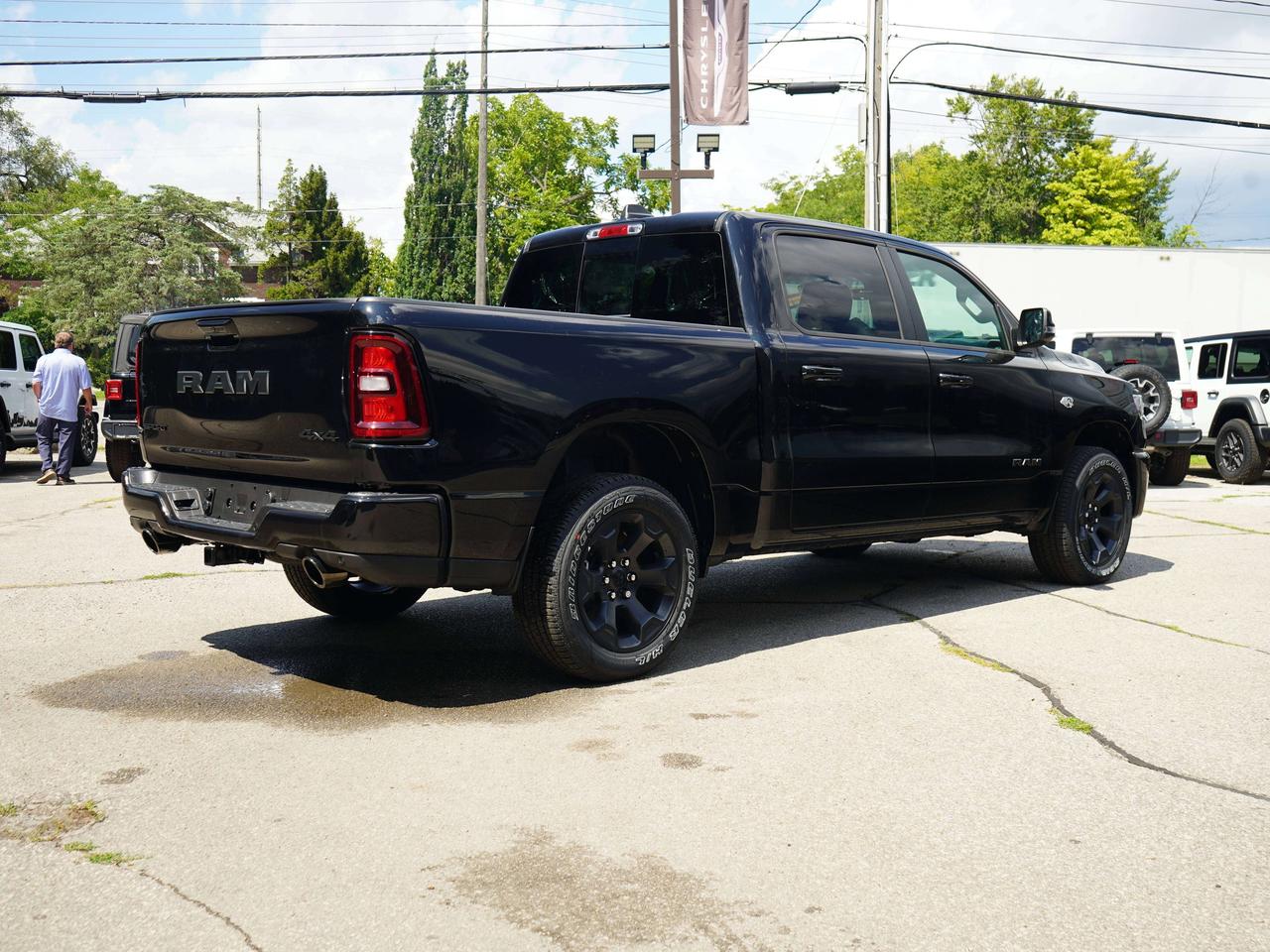 2026 RAM 1500 SPORT LEVEL EQUIPMENT, DUAL SUNROOF Photo
