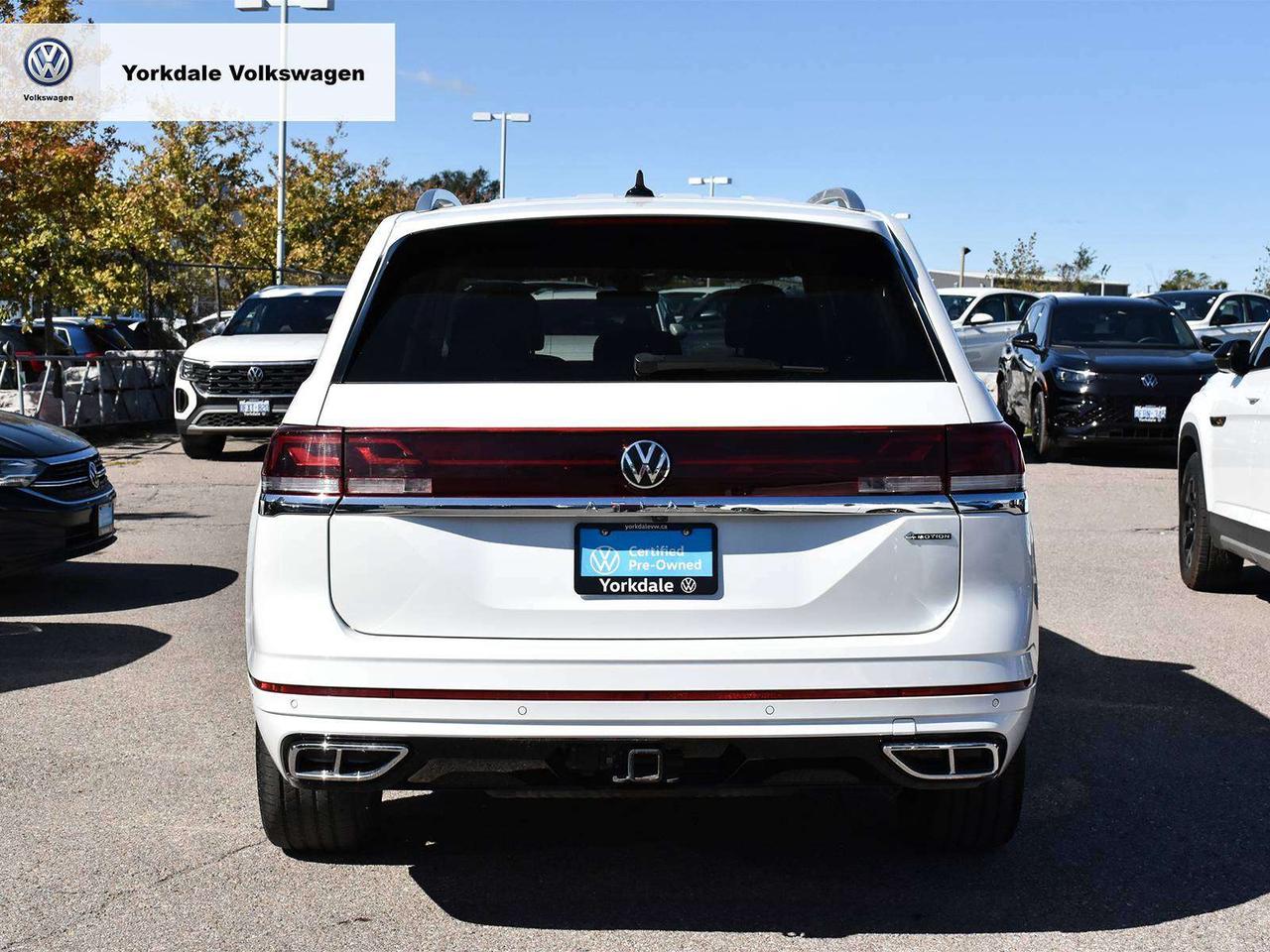 2024 Volkswagen Atlas EXECLINE Photo