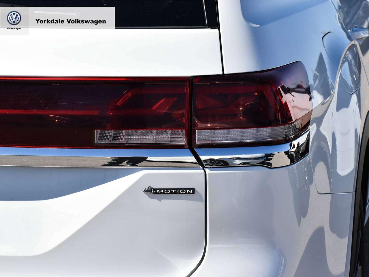 2024 Volkswagen Atlas EXECLINE Photo