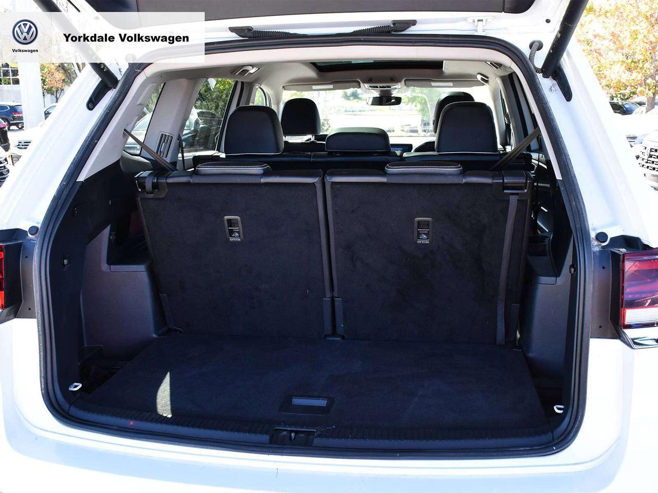 2024 Volkswagen Atlas EXECLINE Photo
