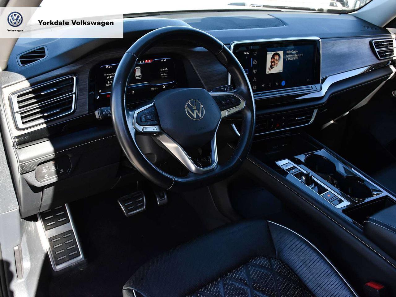 2024 Volkswagen Atlas EXECLINE Photo
