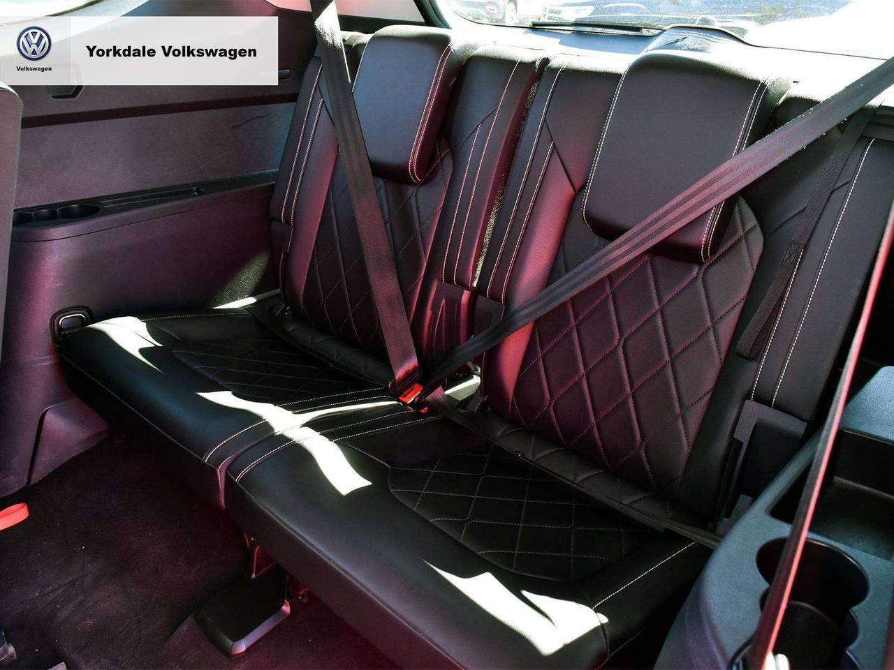 2024 Volkswagen Atlas EXECLINE Photo
