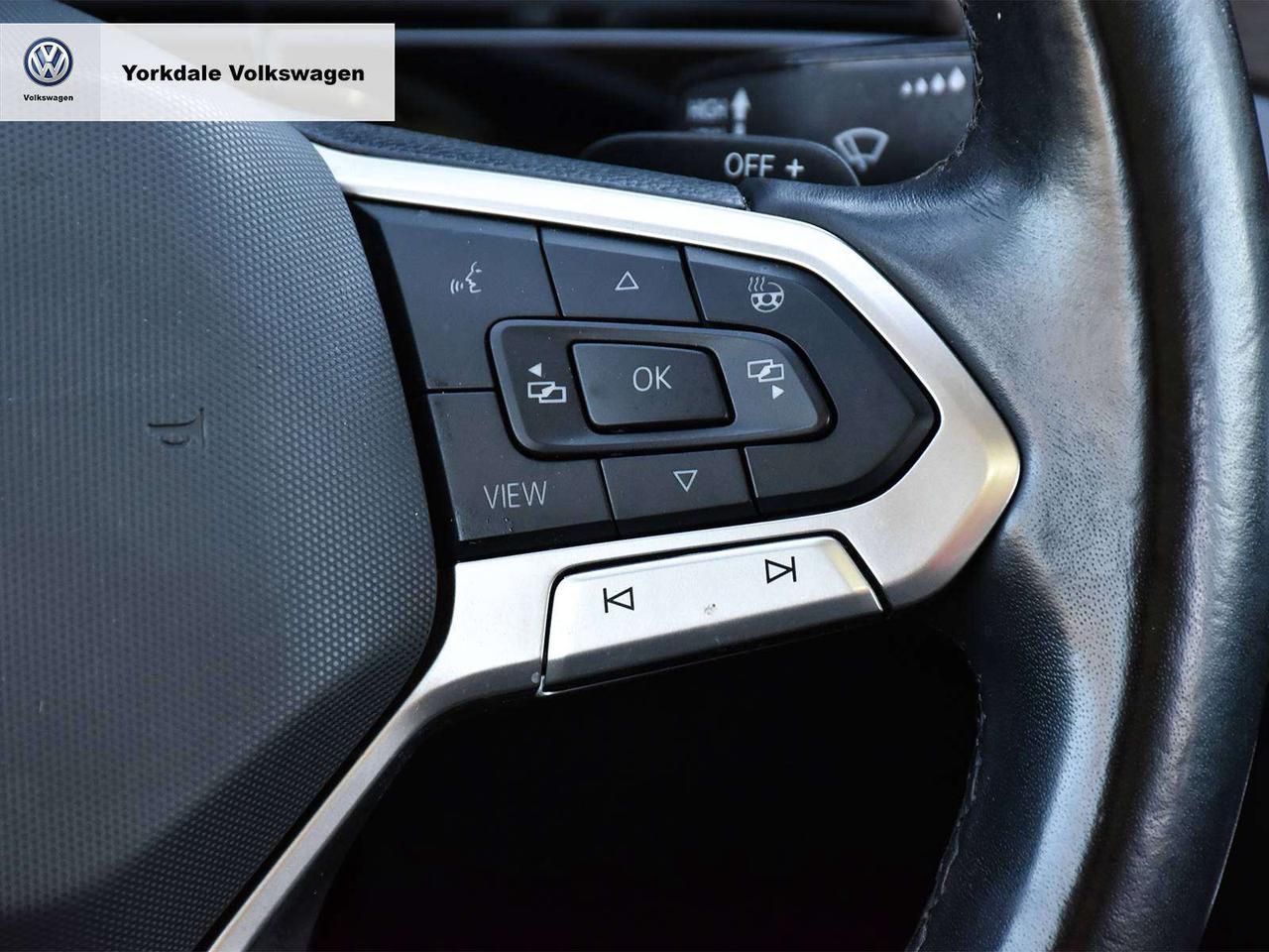 2024 Volkswagen Atlas EXECLINE Photo