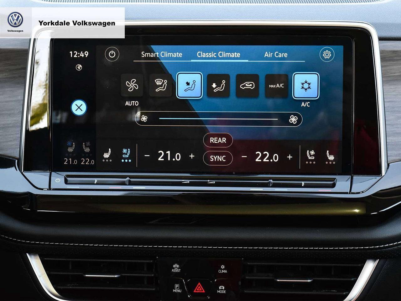2024 Volkswagen Atlas EXECLINE Photo