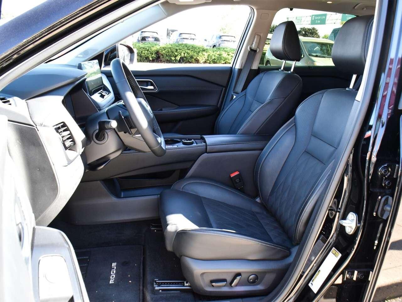 2026 Nissan Rogue EXECUTIVE DEMO, FULLY LOADED, BOSE AUDIO Photo
