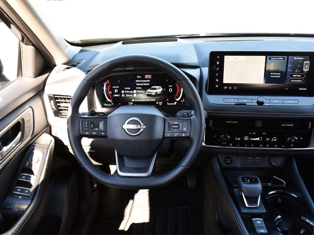 2026 Nissan Rogue EXECUTIVE DEMO, FULLY LOADED, BOSE AUDIO Photo