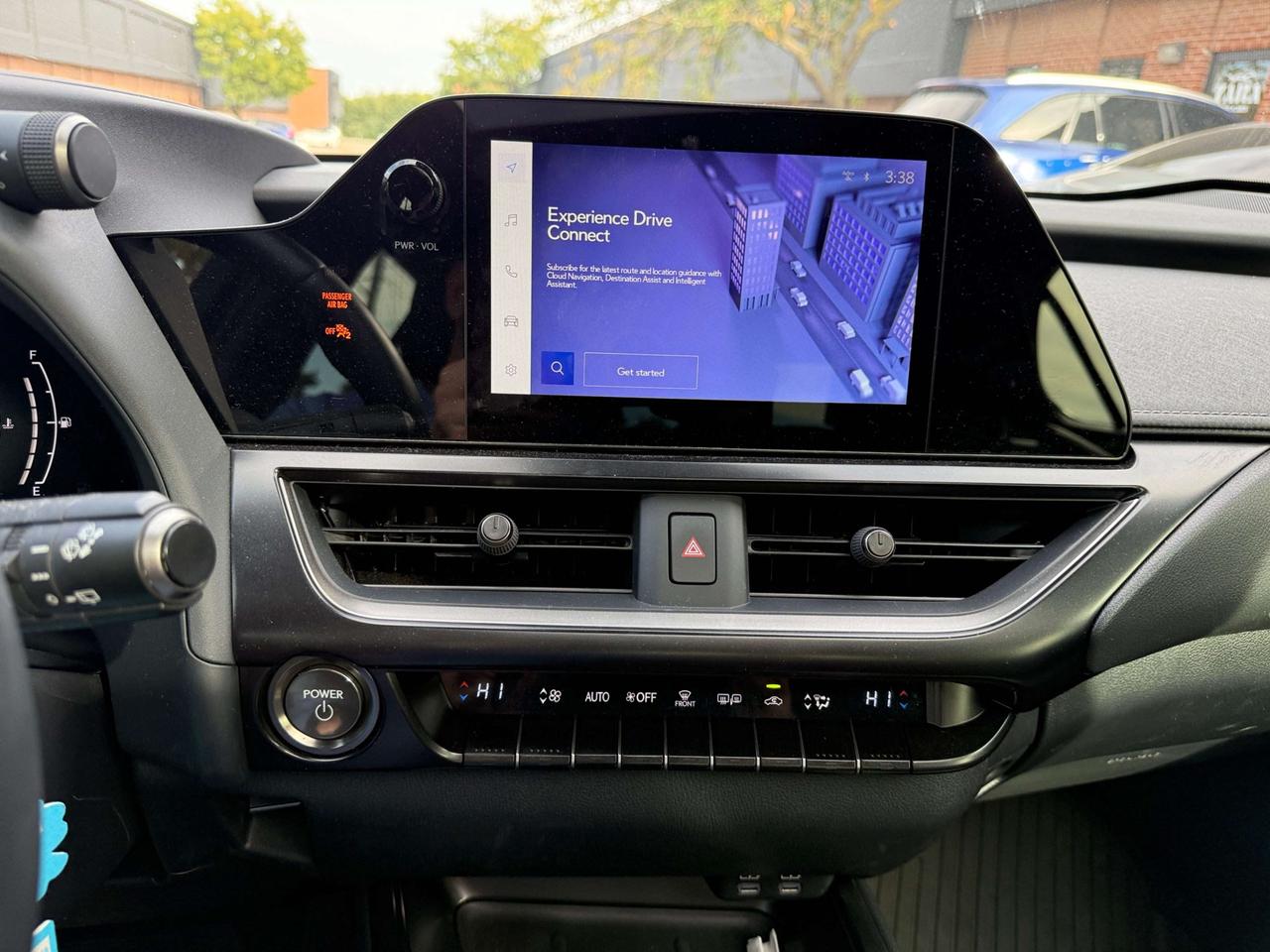 2025 Lexus UX UX 300h CVT Photo