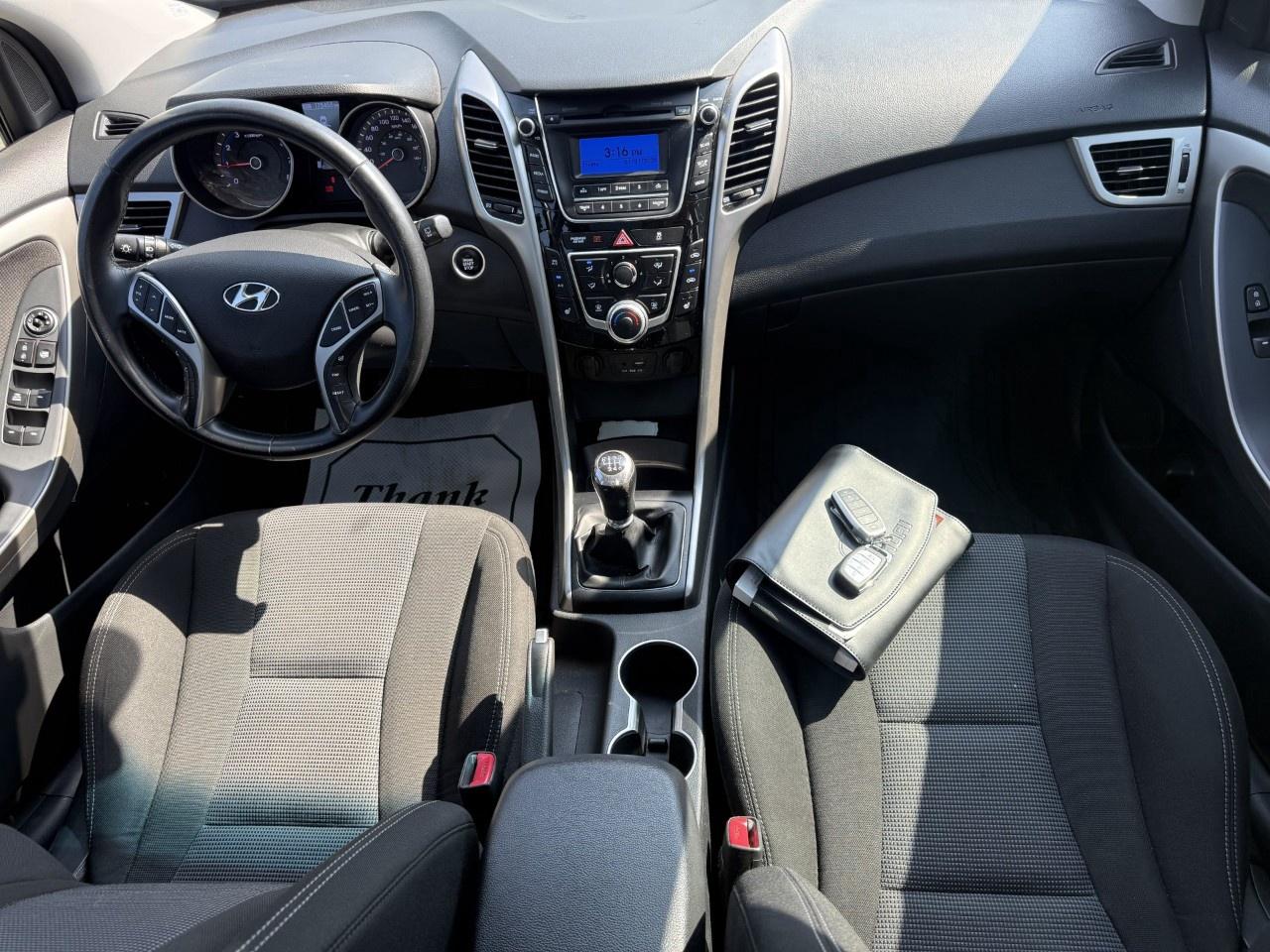 2016 Hyundai Elantra GT 5dr HB Man GLS Photo