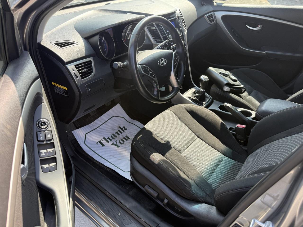 2016 Hyundai Elantra GT 5dr HB Man GLS Photo