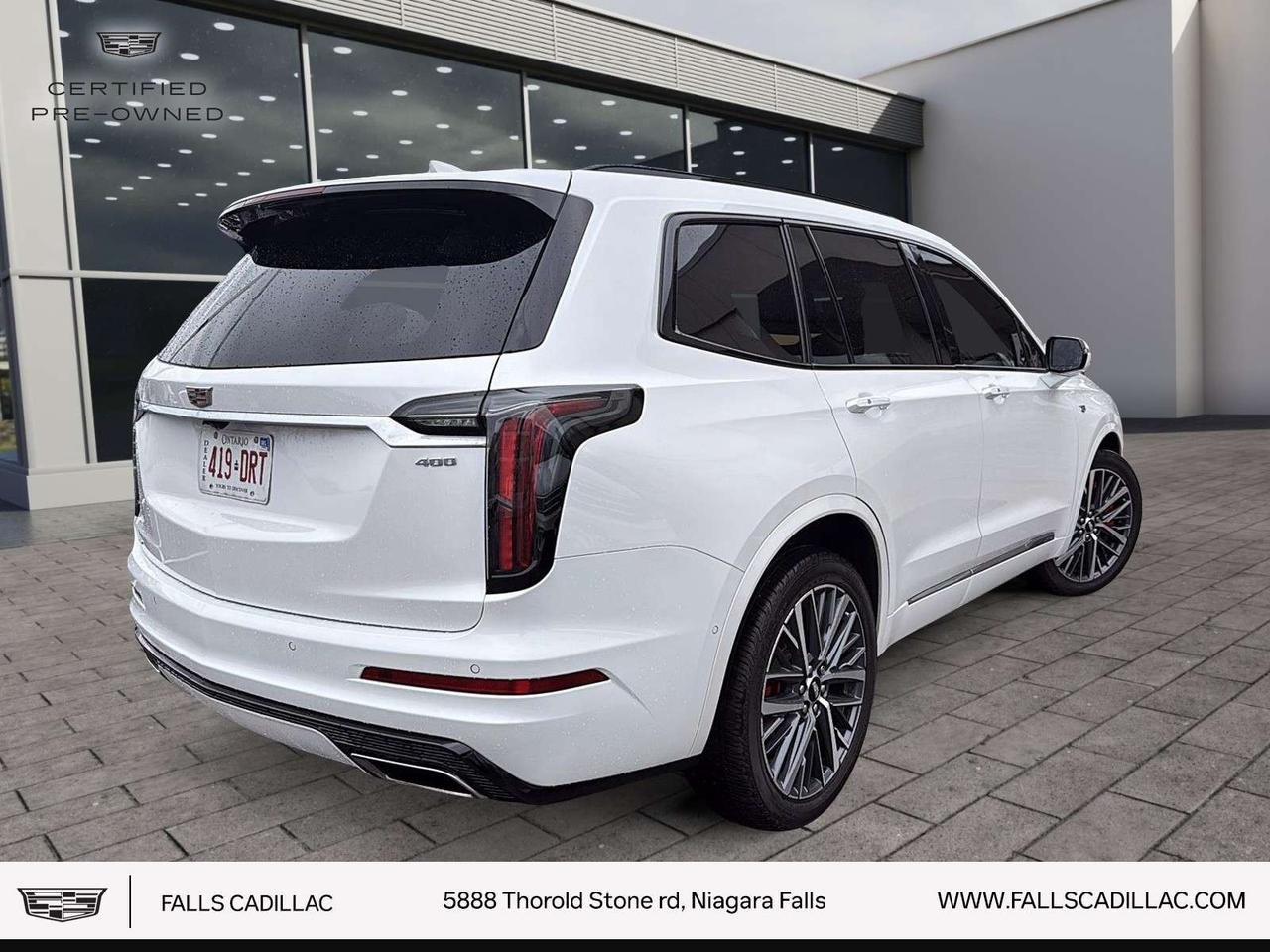 2025 Cadillac XT6 Sport NAV,SUNROOF,LEATHER Photo2