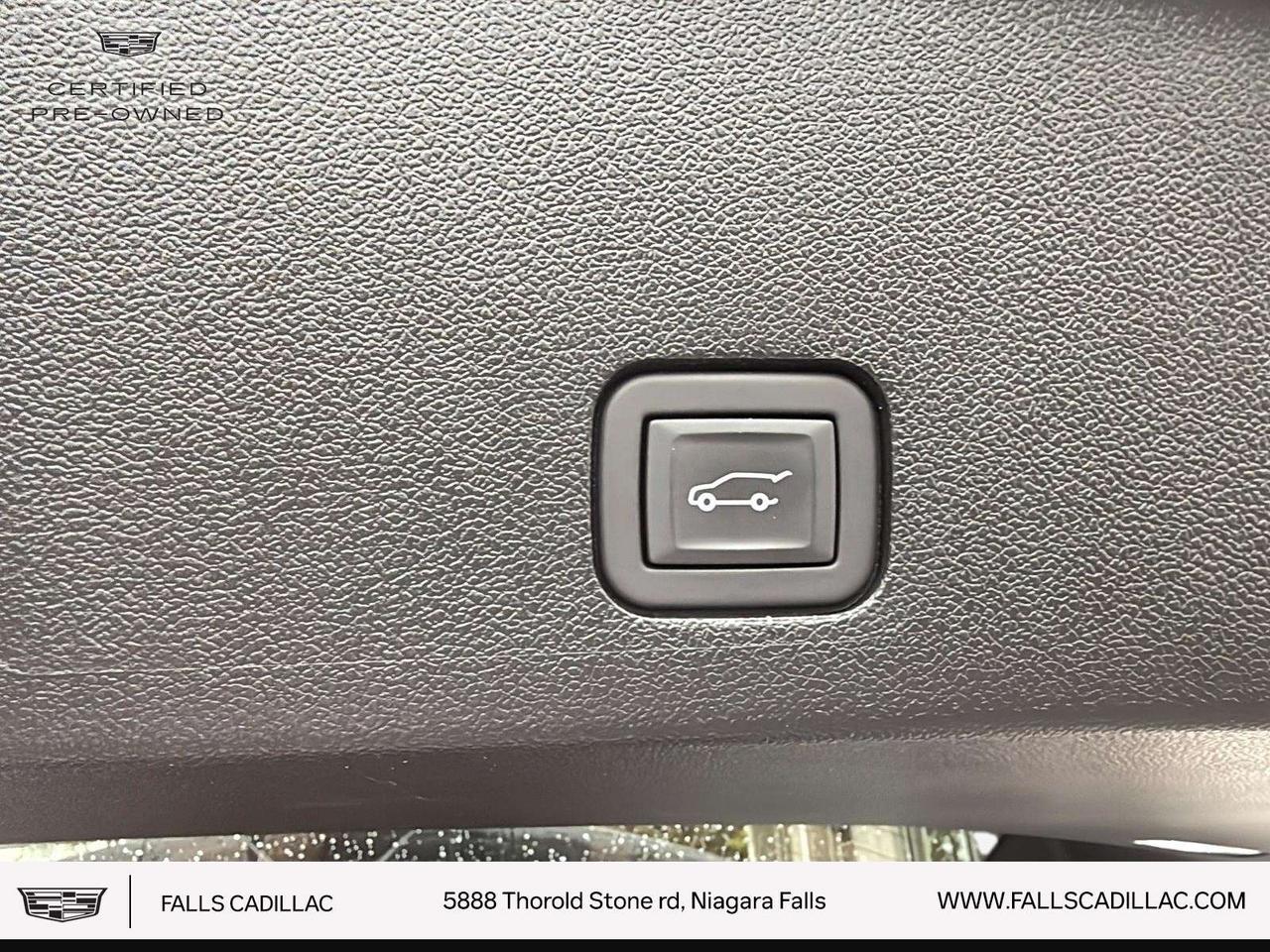2025 Cadillac XT6 Sport NAV,SUNROOF,LEATHER Photo
