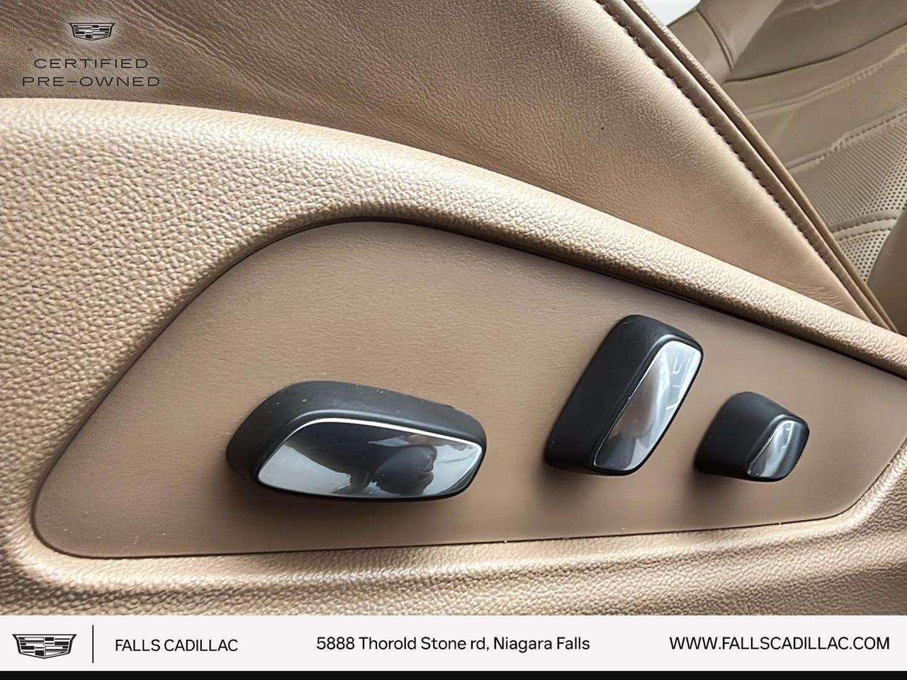 2025 Cadillac XT6 Sport NAV,SUNROOF,LEATHER Photo